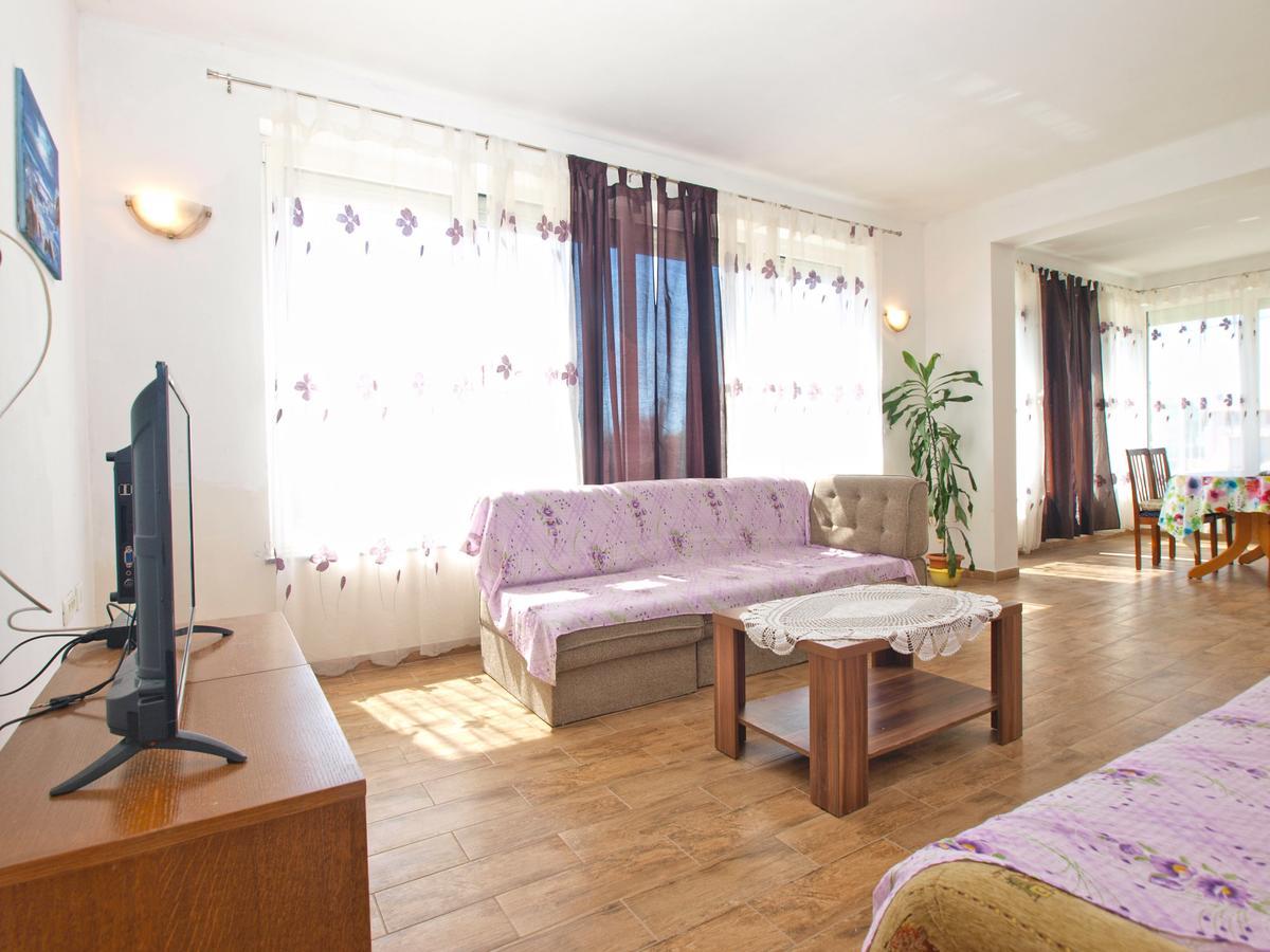 Apartments Edin 1359 Peroj Eksteriør bilde