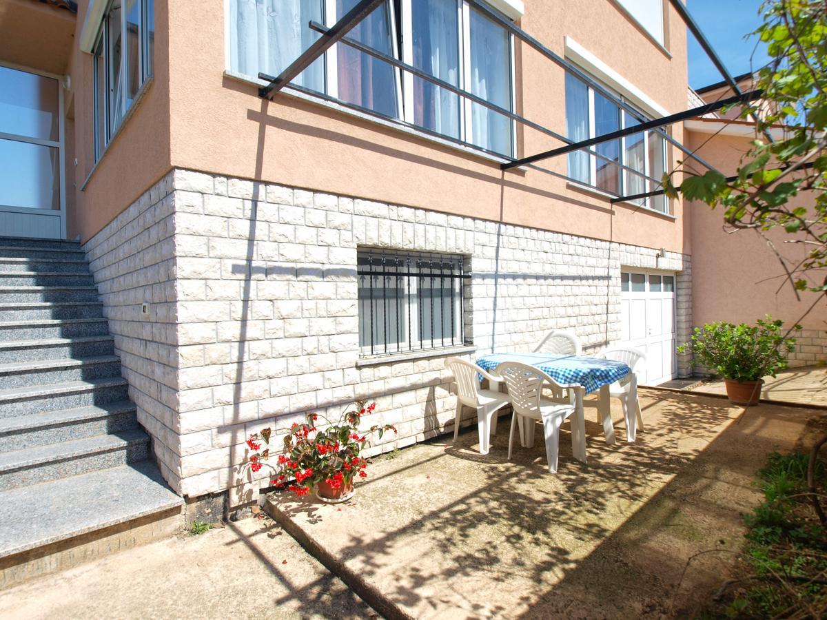 Apartments Edin 1359 Peroj Eksteriør bilde